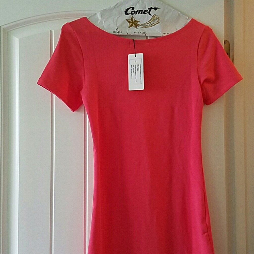 Dress - Picture 3 of 3