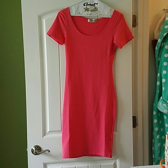 Dress - Picture 2 of 3