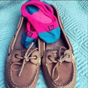 Sperry Topsider Boat Shoes W/free NBW socks