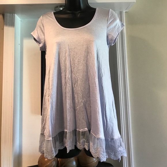 🌸Lilac Top🌸 - Picture 3 of 5