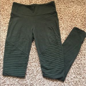 Olive green ribbed leggings