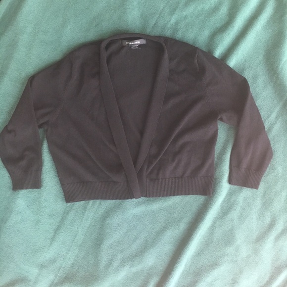 Sweater - Picture 4 of 4