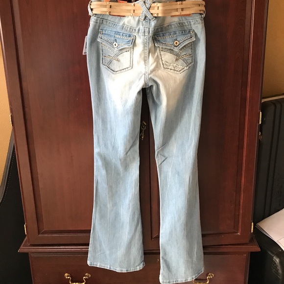 Fit&Flare Blue Jeans 😍 - Picture 3 of 4