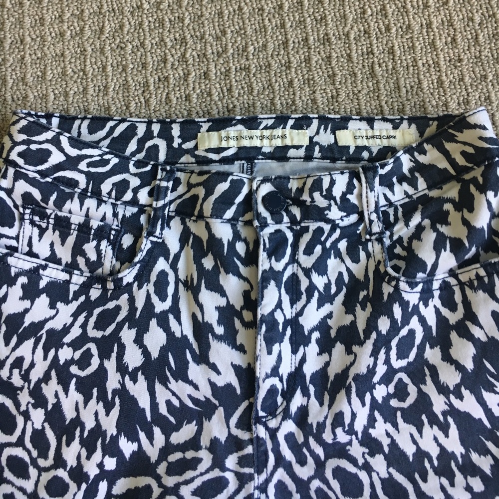 Cuffed Capri - Picture 2 of 4