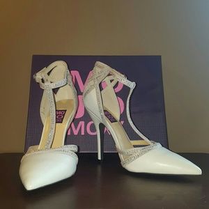 💥NIB💥 MOJO MOXY Pointed Toe Pumps
