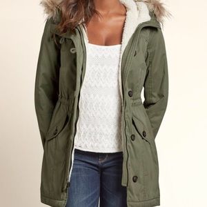 Hollister Jacket 💚