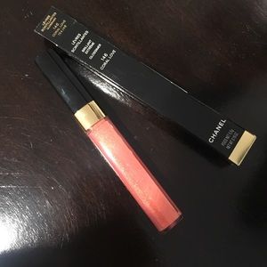 Chanel Glossier - Coral Love - 146