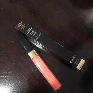 Chanel Glossier - Coral Love - 146