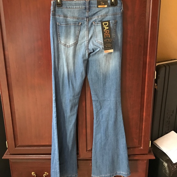 High Waisted Blue Jeans 😍 - Picture 3 of 3