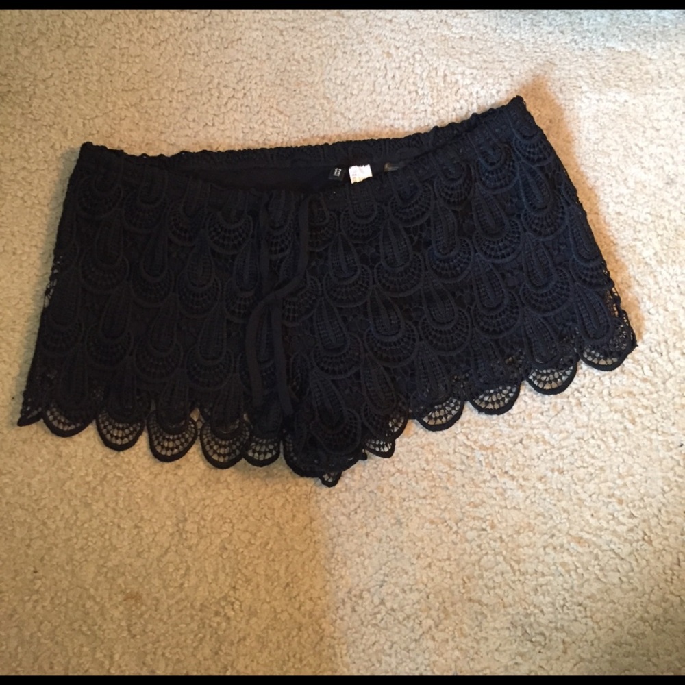 Lace shorts