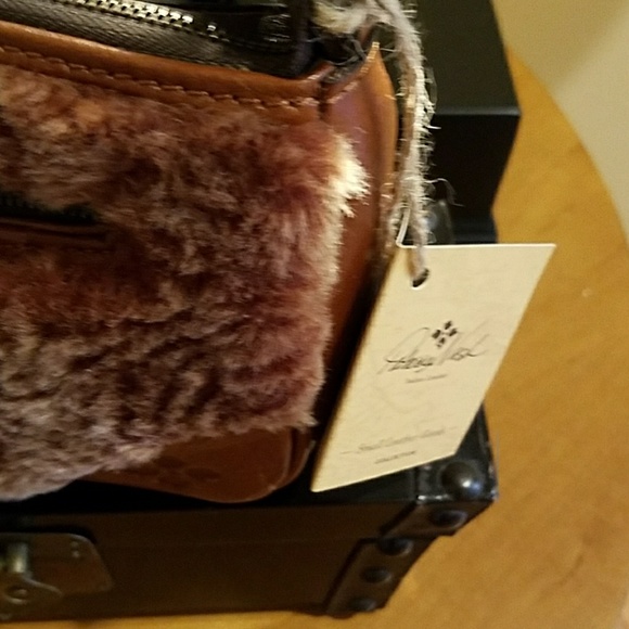 Patrica Nash Crossbody - Picture 2 of 4