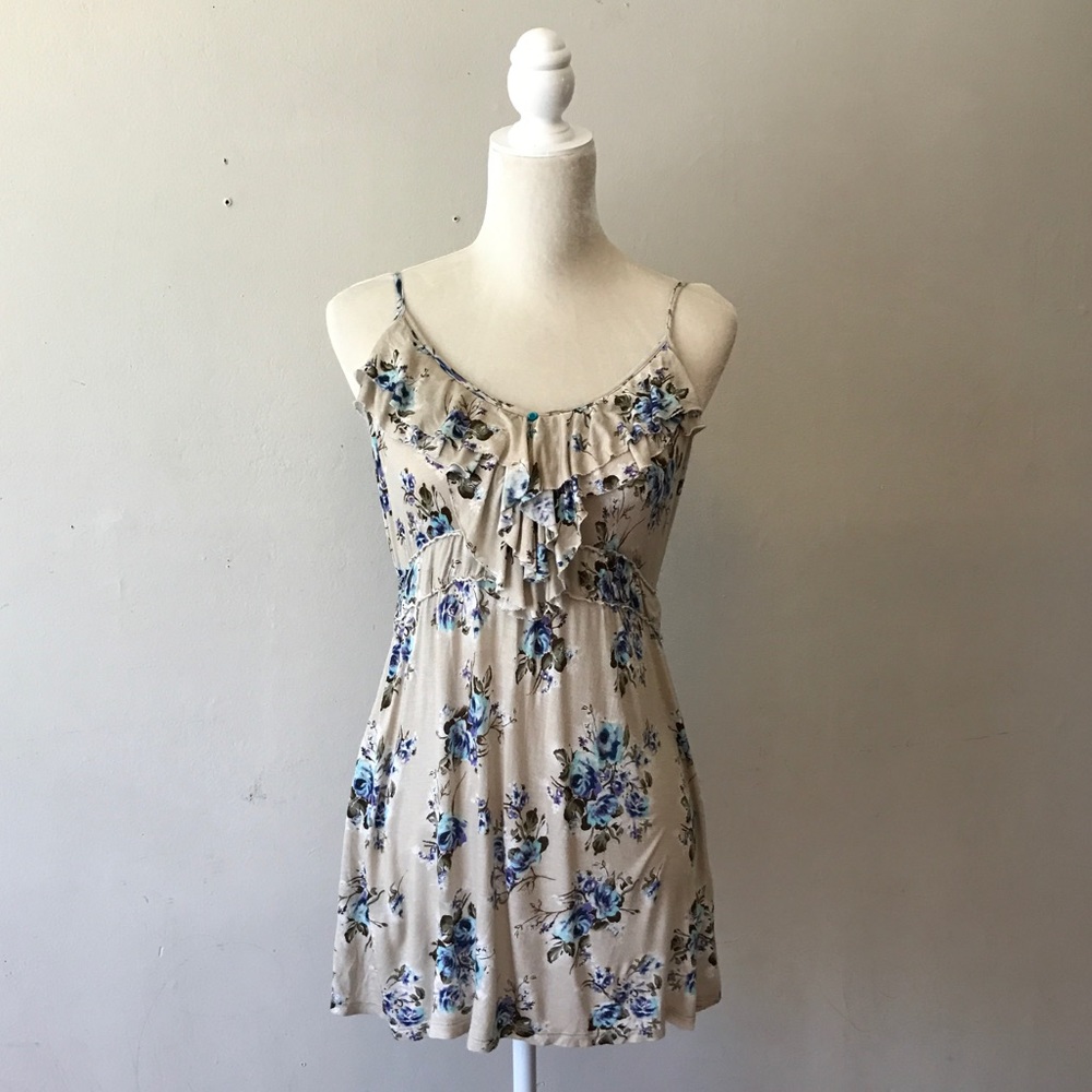 DECREE Floral tank top.