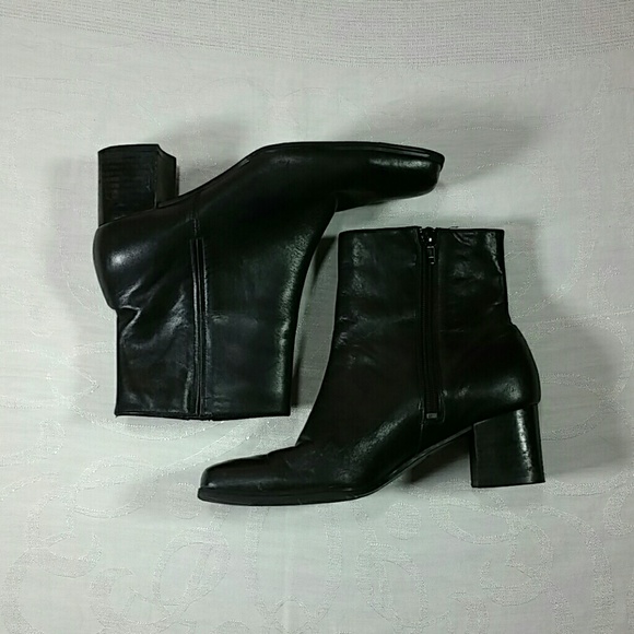 ☆SALE☆ Hush Puppies zippered boots - Picture 2 of 5