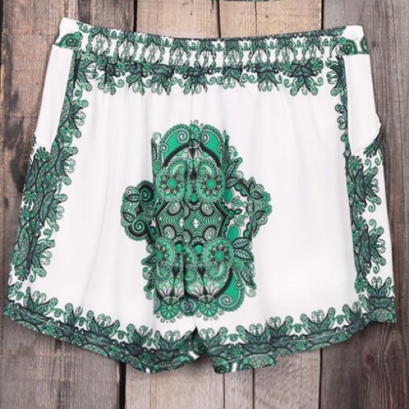 ⭐️Matching Set ⭐️ Tank Top and Shorts!! - Picture 4 of 4