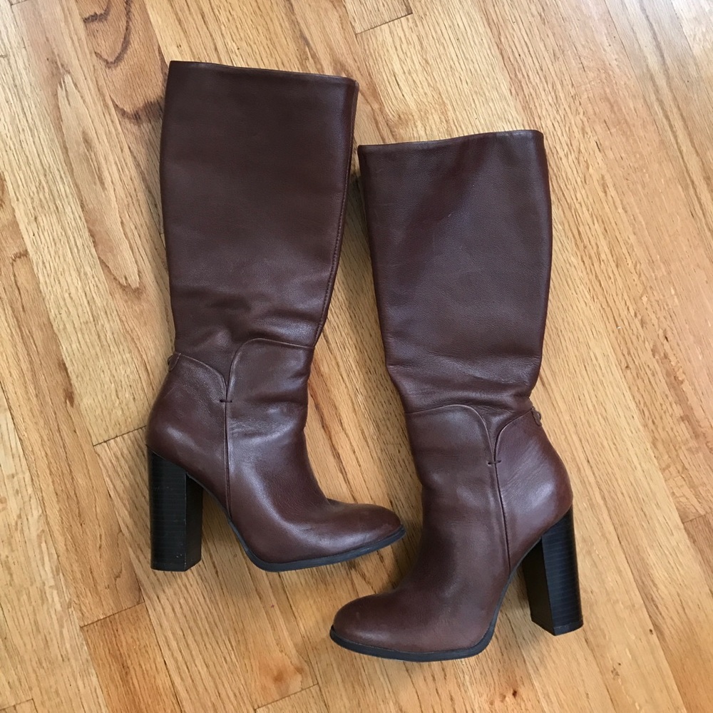 LLiz&Co Boots - Picture 1 of 6