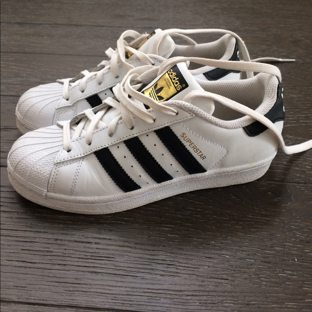 adidas superstars size 6.5
