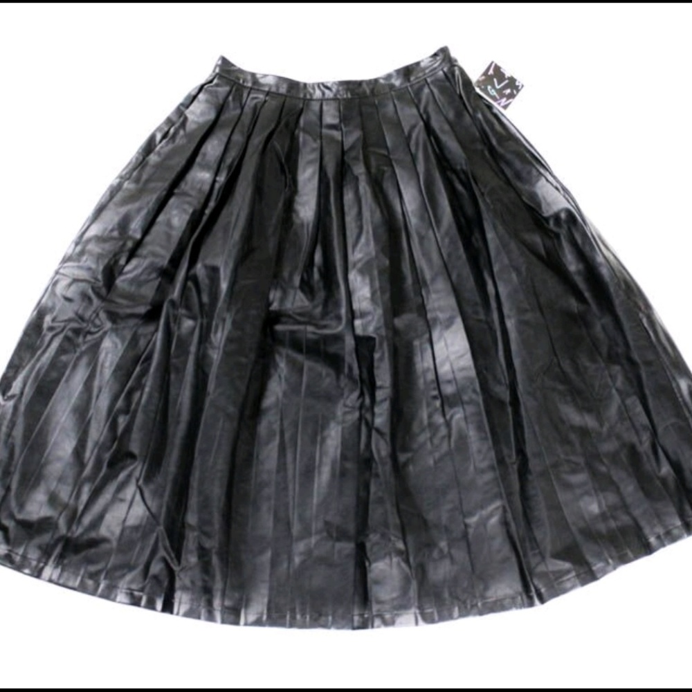Leather skirt