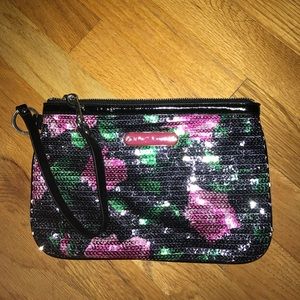 NWOT Betsy Johnson large wristlet purse