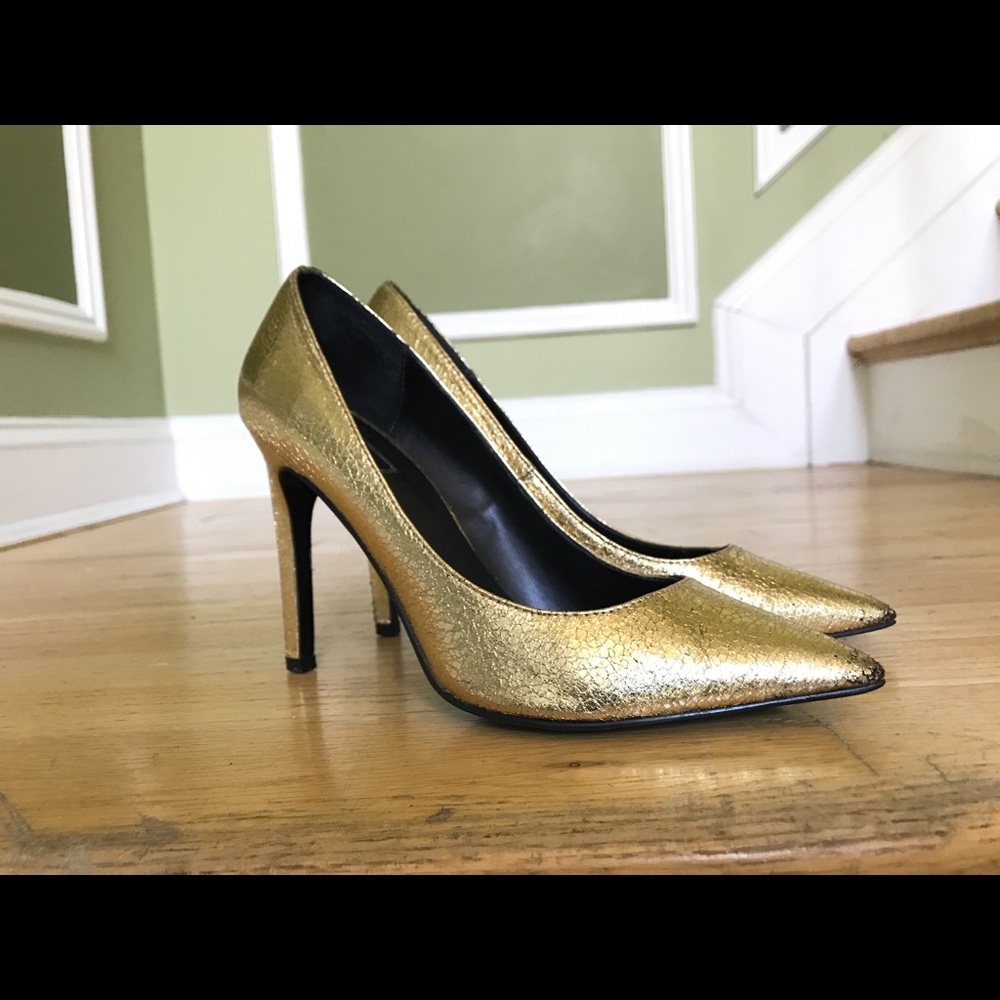 Pumps - Picture 4 of 4
