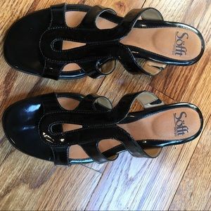 Low-wedge patent leather sandal