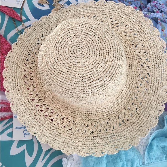 Beautiful crochet hand woven hat - Picture 3 of 4