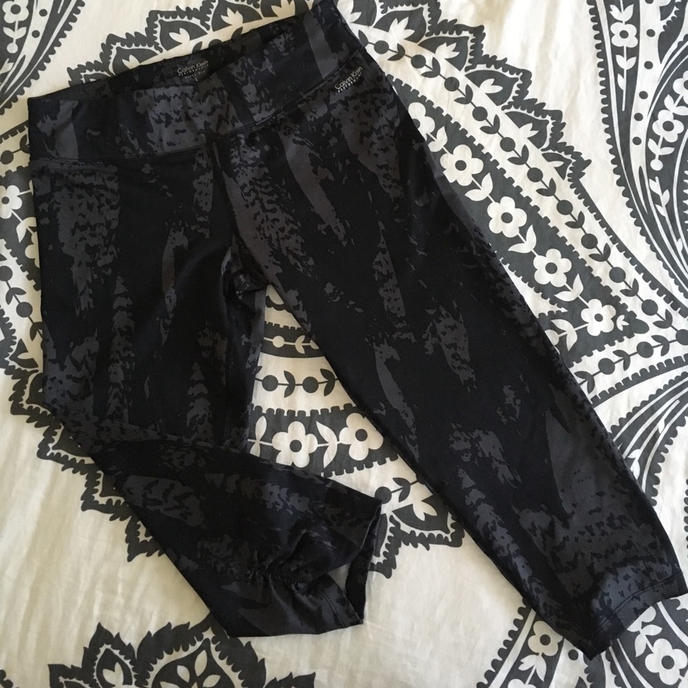 Calvin Klein Performance fitness capris
