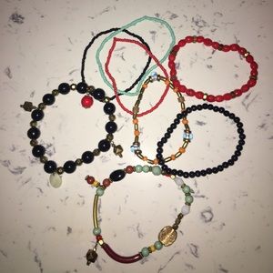 Bangle set. Bracelets. Glass & seed beads. Stretch