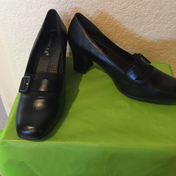 1 inch dress shoes rasolli rasolli black dress shoes 2 1 2 inch heel from s closet on poshmark 1 inch dress shoes rasolli rasolli black dress shoes 2 1 2 inch heel from s closet on poshmark