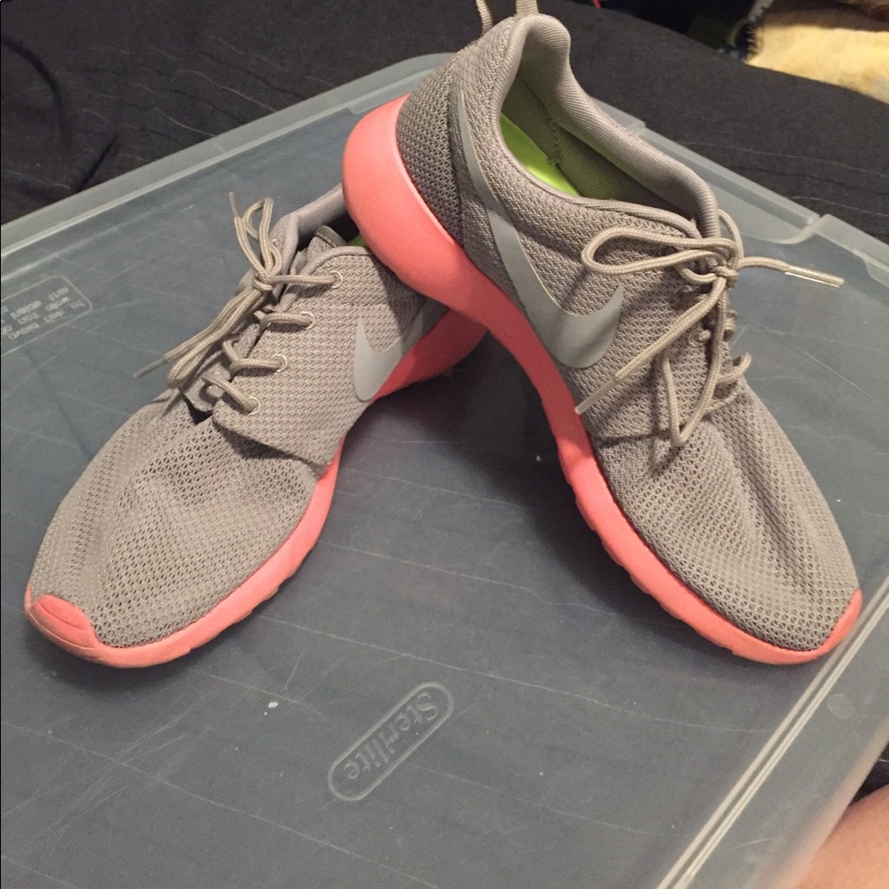 Nike Roshe V1 Mango Edition