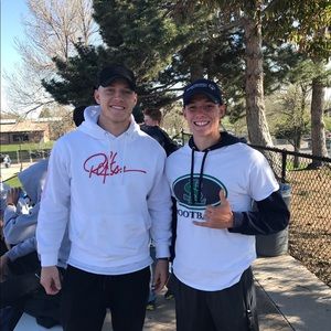 Meet your Posher, Robert