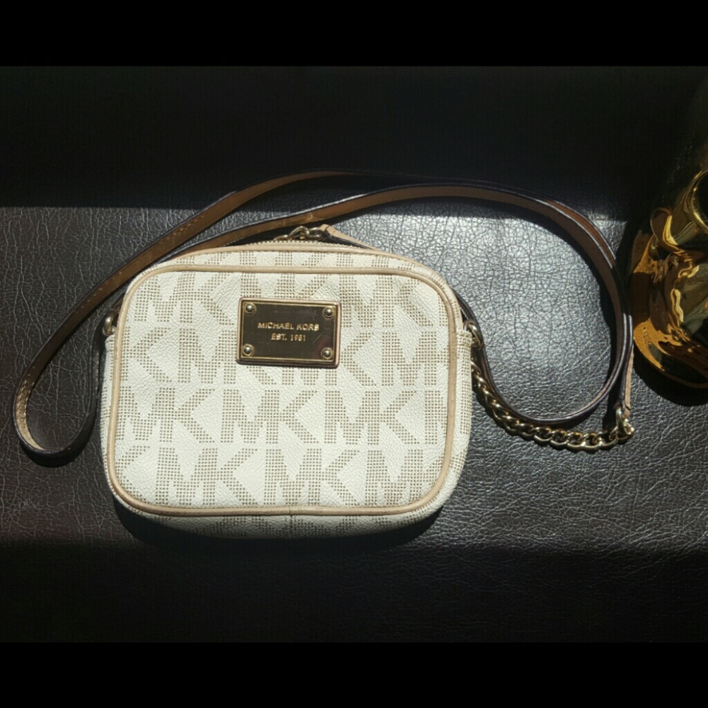 Michael Kors Cream Signature Crossbody
