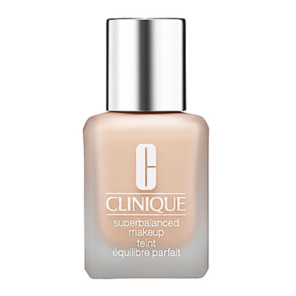 Clinique SuperBalanced foundation - Silk shell