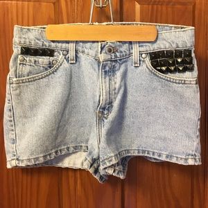 Vintage Levi Jean / Denim Shorts