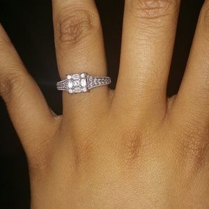 10k white gold ring