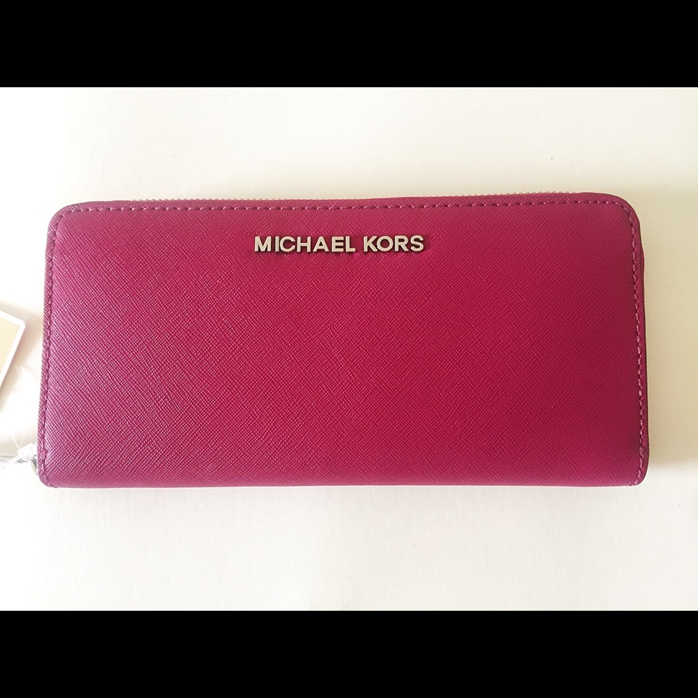 Michael Kors Jet Set Travel ZA Continental Leather