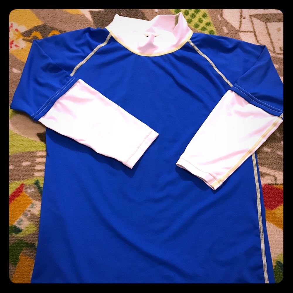 Sunskinz top size 12 euc Rashgard