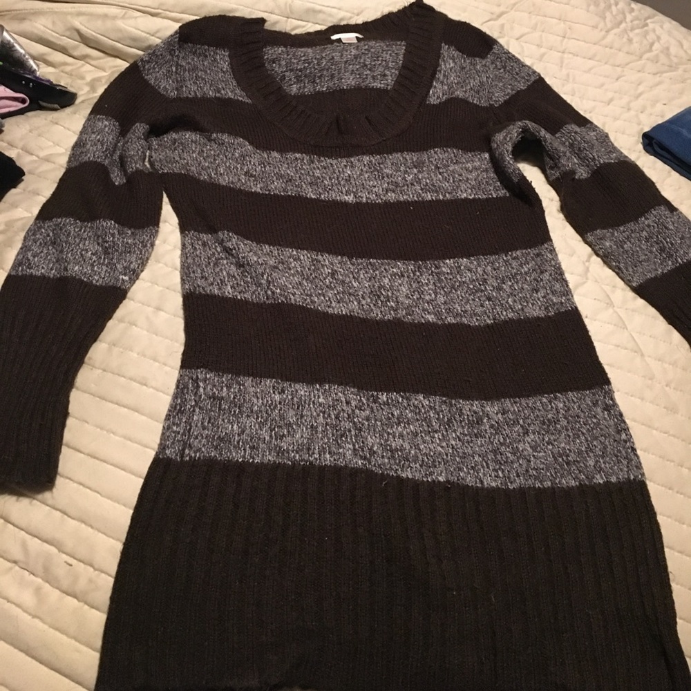 Sweater - Picture 2 of 3