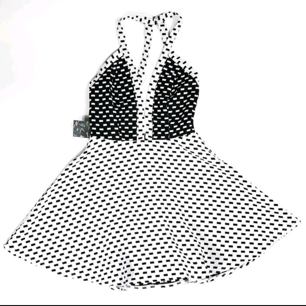 Black & white poke a dot dress