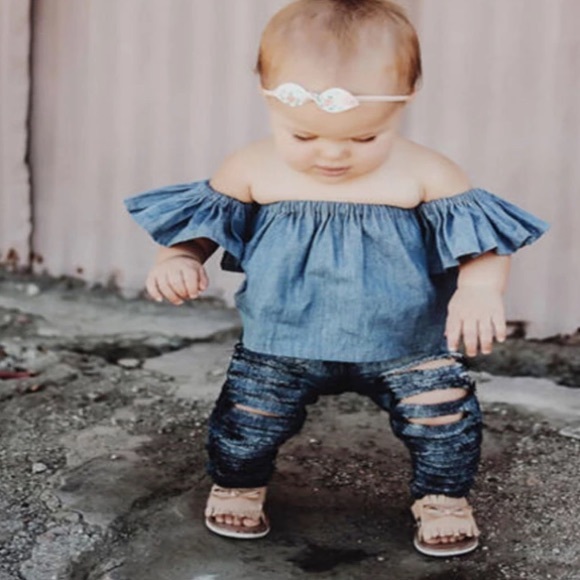 ONLY 1 LEFT Off the Shoulder Denim Top - Picture 2 of 4