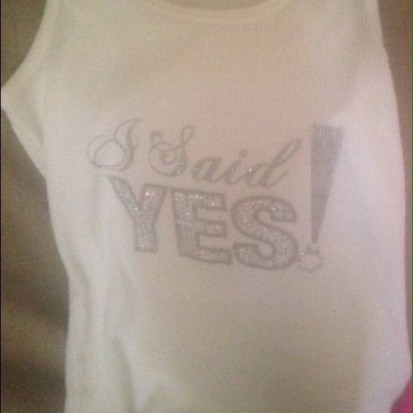 Victoria secret bride tanks - Picture 2 of 3