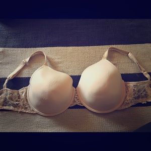 Wacoal nude 38DDD lacie bra