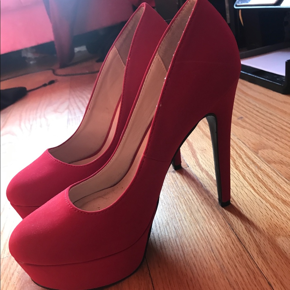 Charlotte Russe Red Platform Heels Pumps Size 8