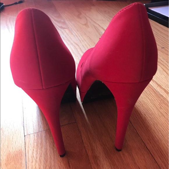 Charlotte Russe Red Platform Heels Pumps Size 8 - Picture 3 of 5