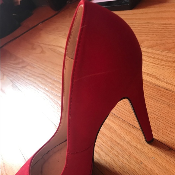 Charlotte Russe Red Platform Heels Pumps Size 8 - Picture 5 of 5
