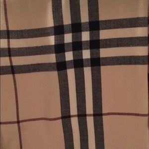 Burberry cashmere wool scarf -  final markdown
