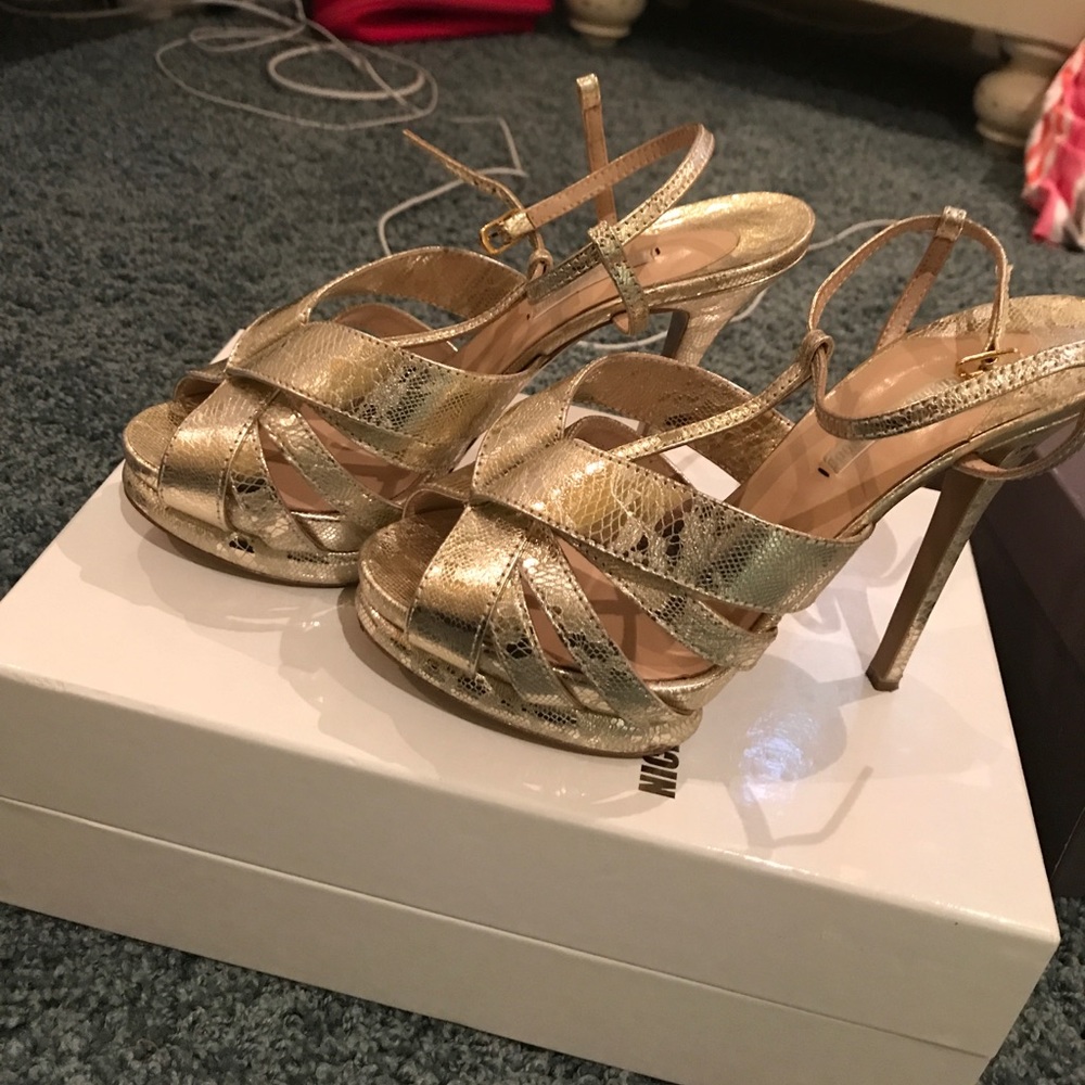 Nicholas Kirkwood gold