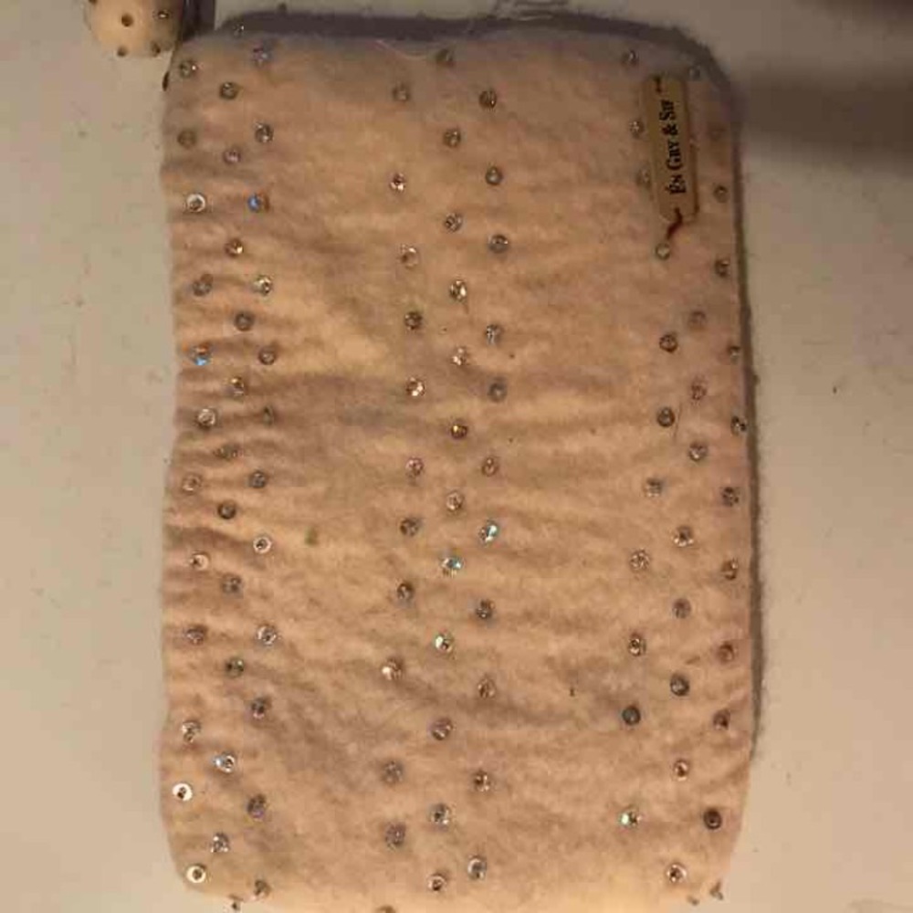 White coin purse