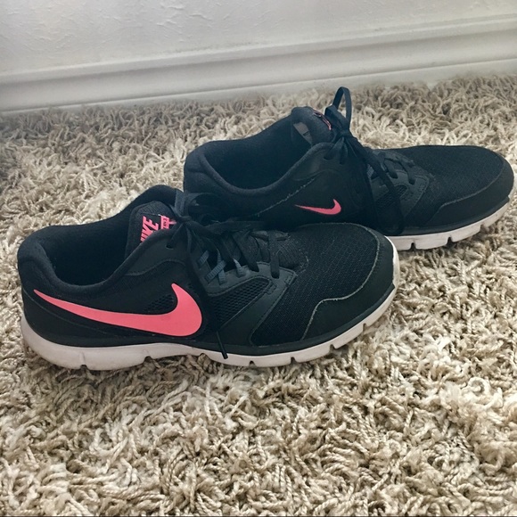 Nike Shoes - Hot pink and black Nike shoes
