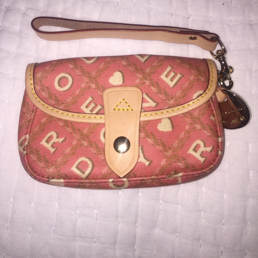 Dooney & Bourke wristlet