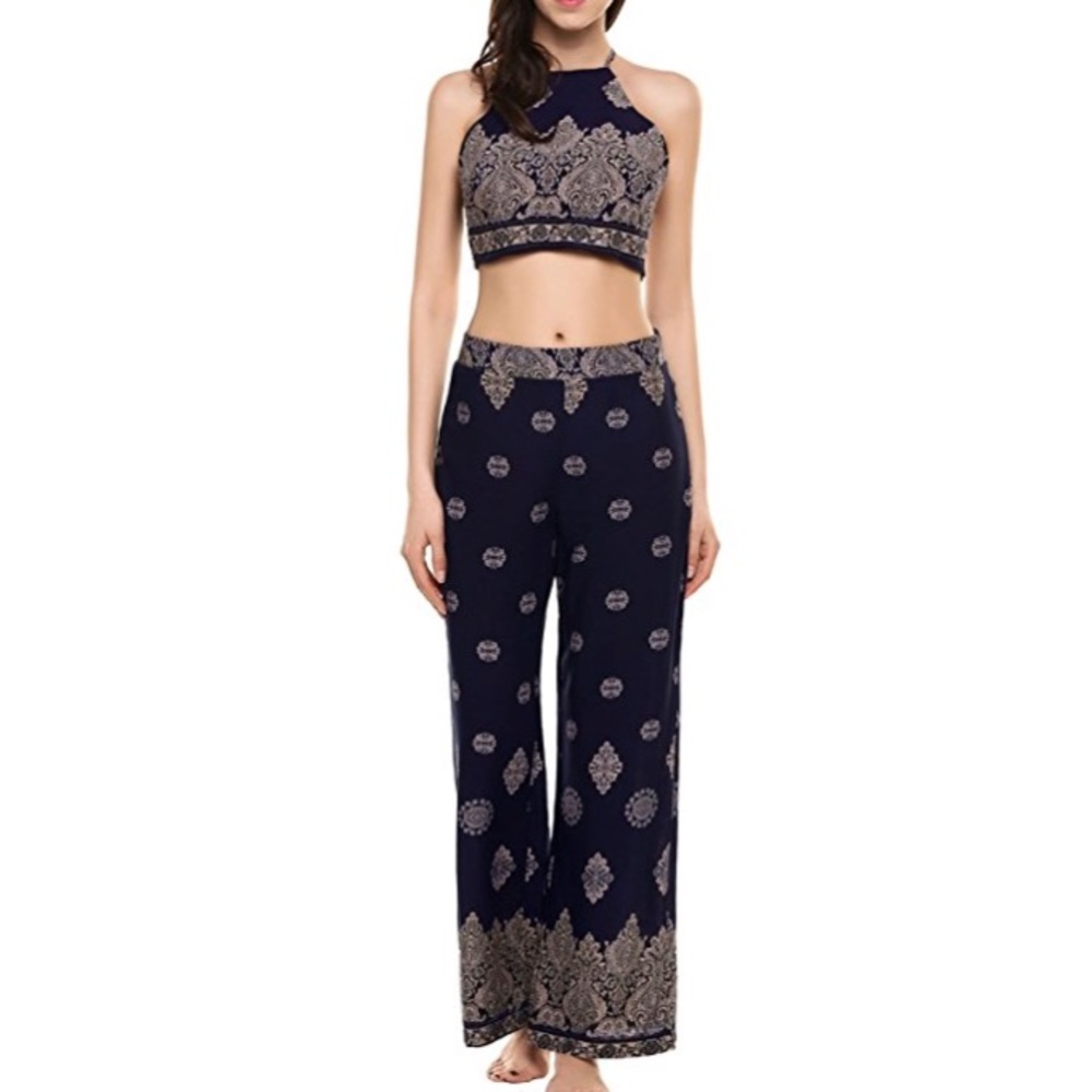 ๐ Two Piece Top and Pants Set - Picture 3 of 7